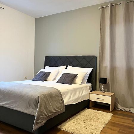 Apartment Domus Lauri Umag Extérieur photo