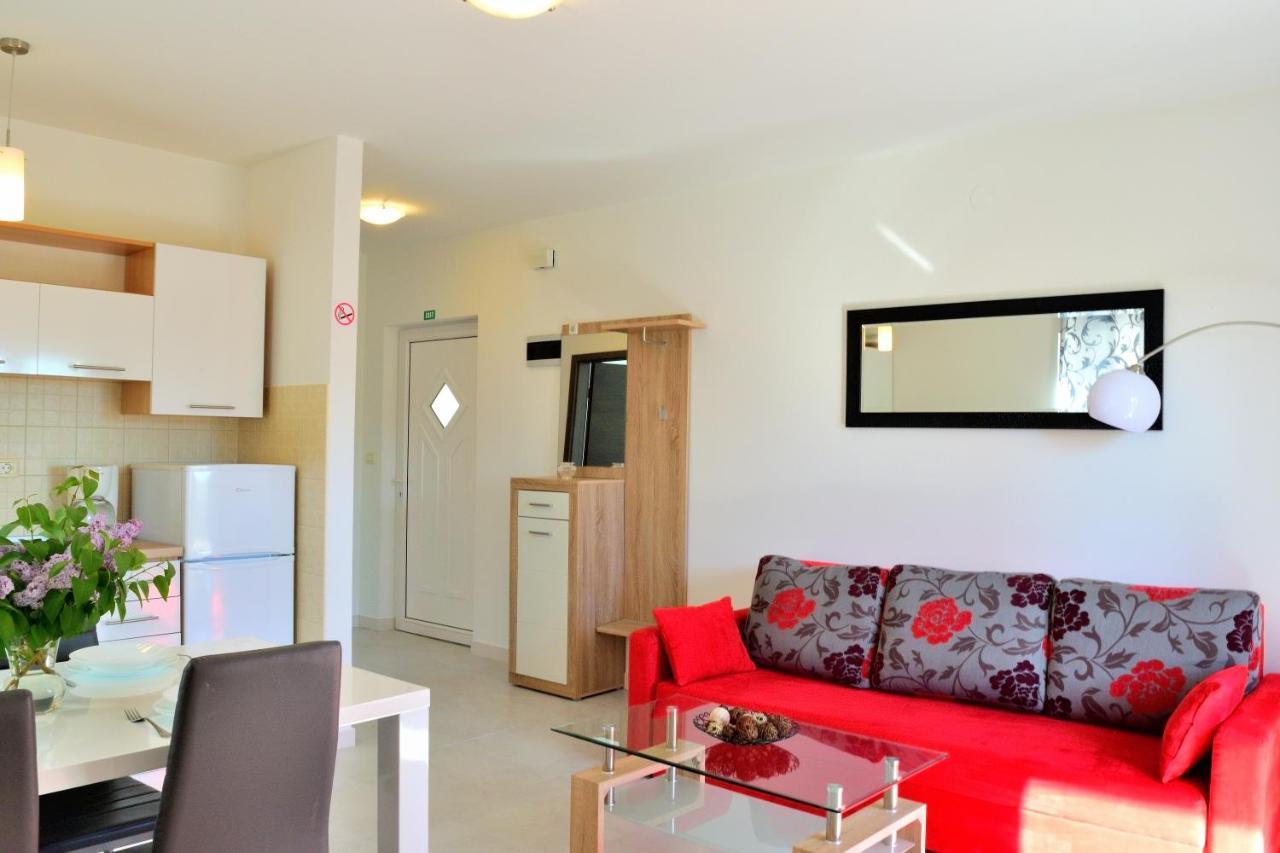 Apartment Domus Lauri Umag Extérieur photo