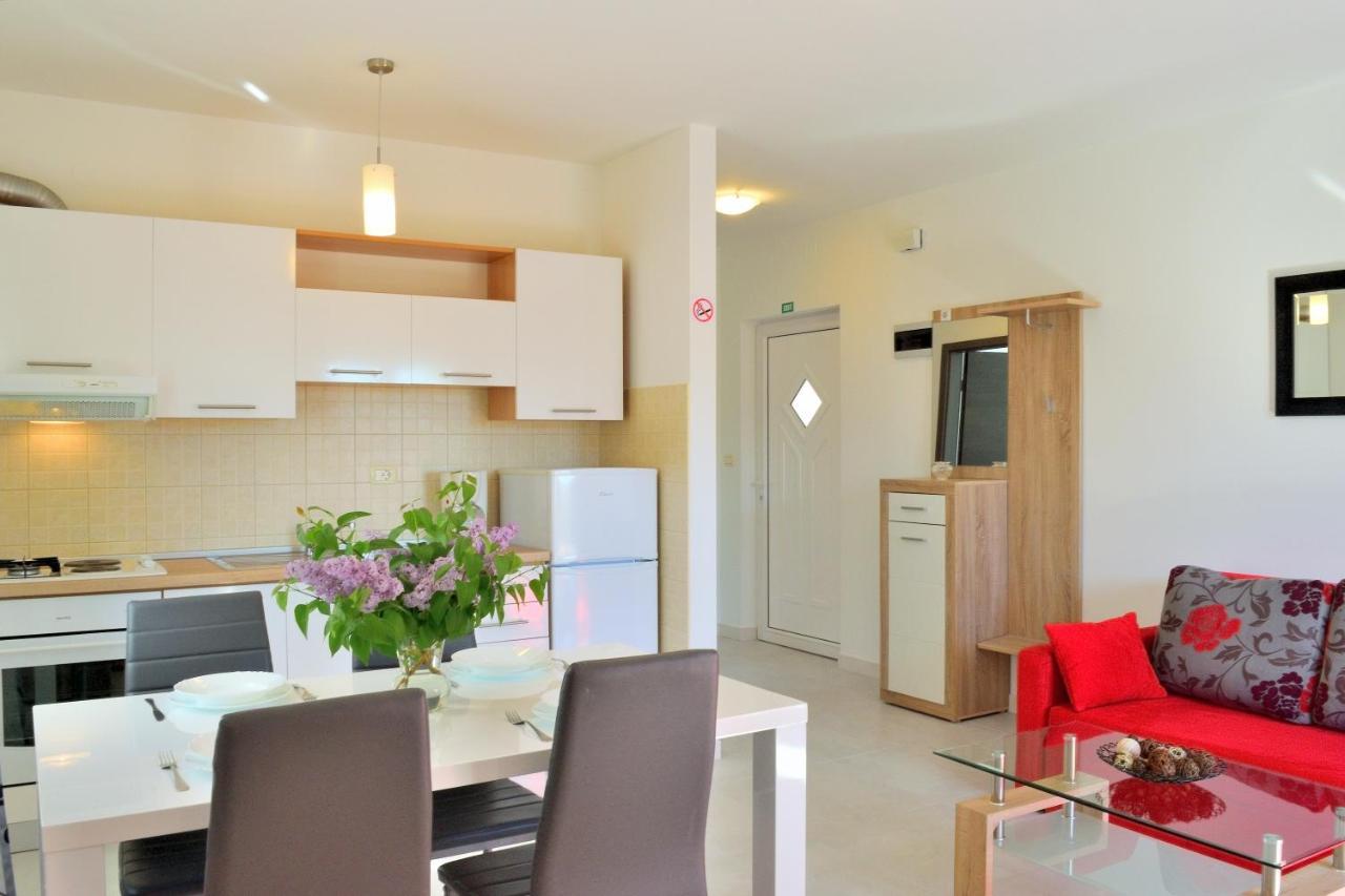 Apartment Domus Lauri Umag Extérieur photo
