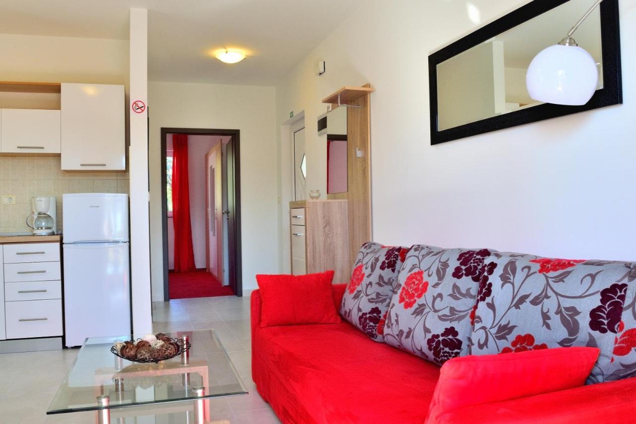 Apartment Domus Lauri Umag Extérieur photo