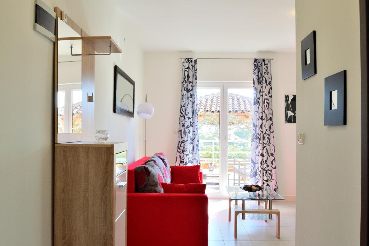 Apartment Domus Lauri Umag Extérieur photo