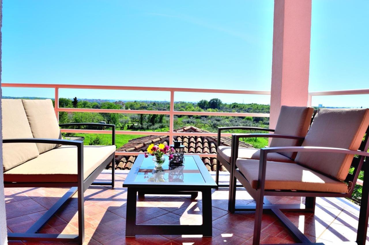 Apartment Domus Lauri Umag Extérieur photo