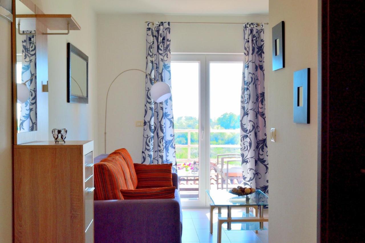 Apartment Domus Lauri Umag Extérieur photo